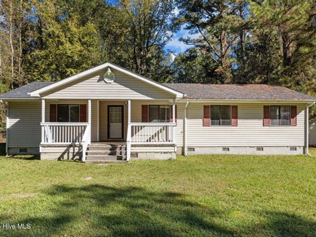 House for sale in Pollocksville, North Carolina