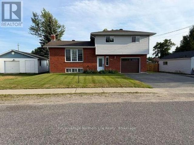 House for sale in Copper Cliff, Ontario