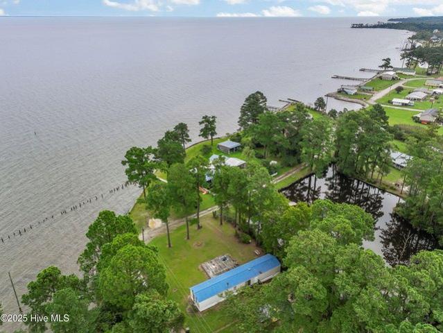 House for sale in Columbia, North Carolina
