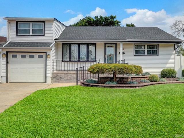 House for sale in Hicksville, Nassau County