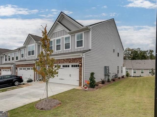 Townhouse for sale in Twin Lakes, Hoschton