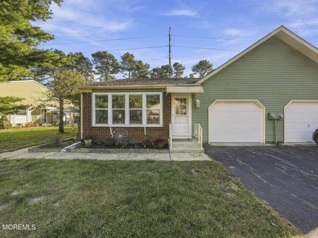 Condo for sale in Whiting, Manchester Township
