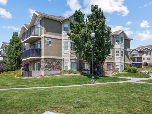 Condo for sale in Saratoga Springs, Utah