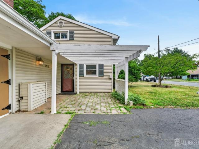 House for sale in Piscataway, New Jersey