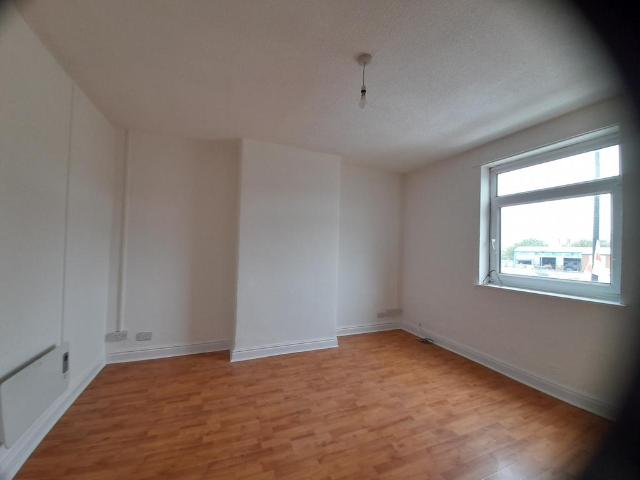 Apartment for rent in Dalton, South Yorkshire