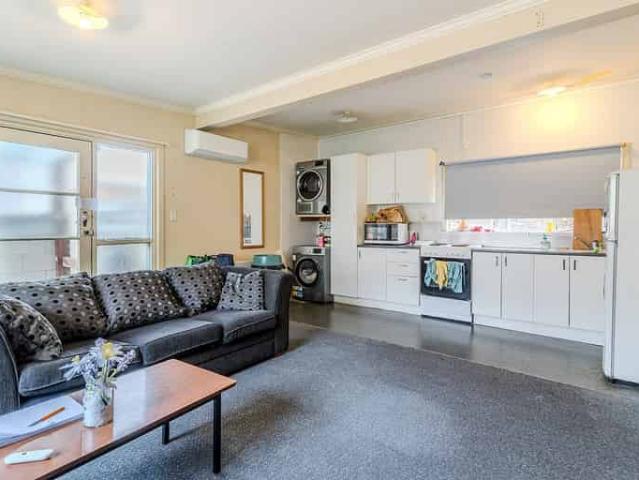 House for rent in Otakou
