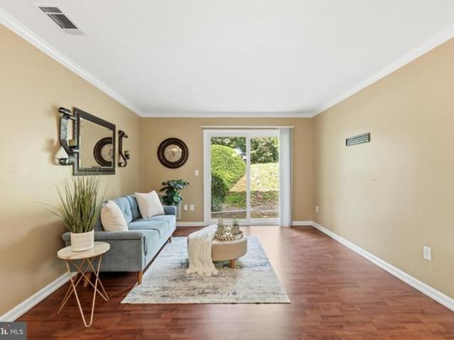 Condo for sale in Virginia