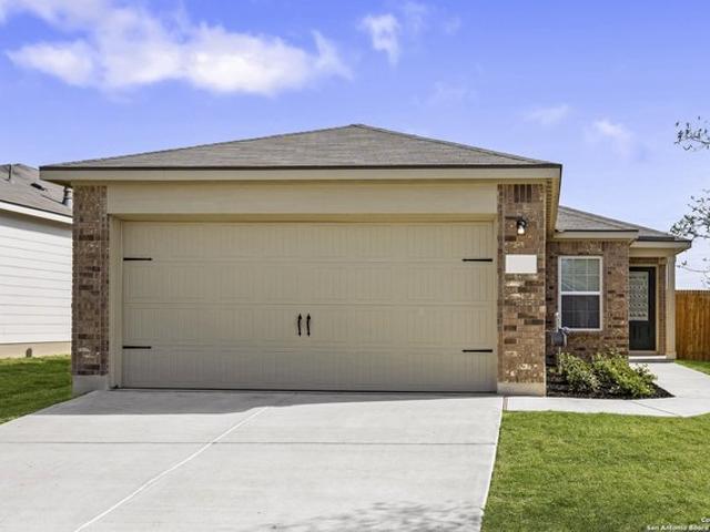 House for sale in Von Ormy, Bexar County