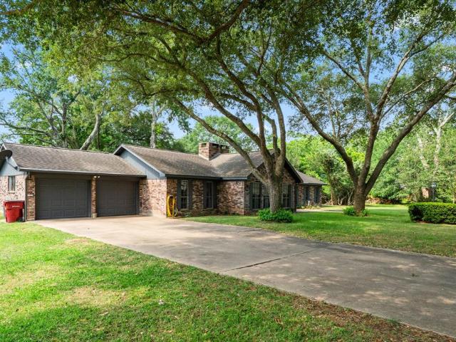 House for sale in East Bernard