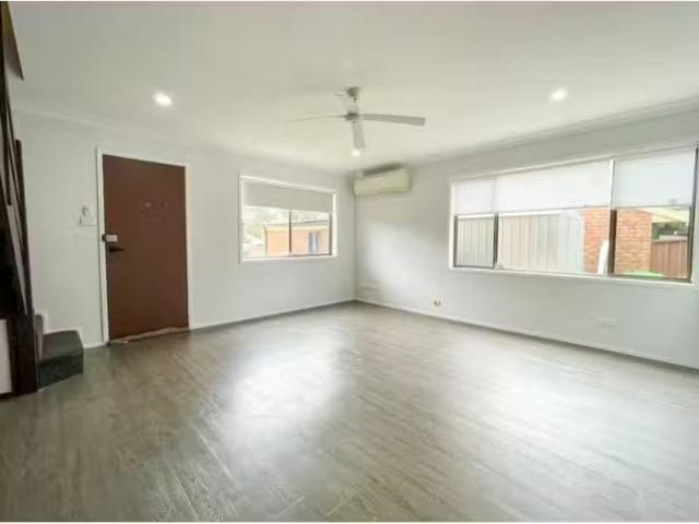 House for rent in Ingleburn, Sydney
