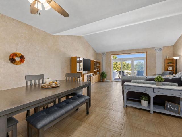 Townhouse for sale in Chatham Grove, Aurora