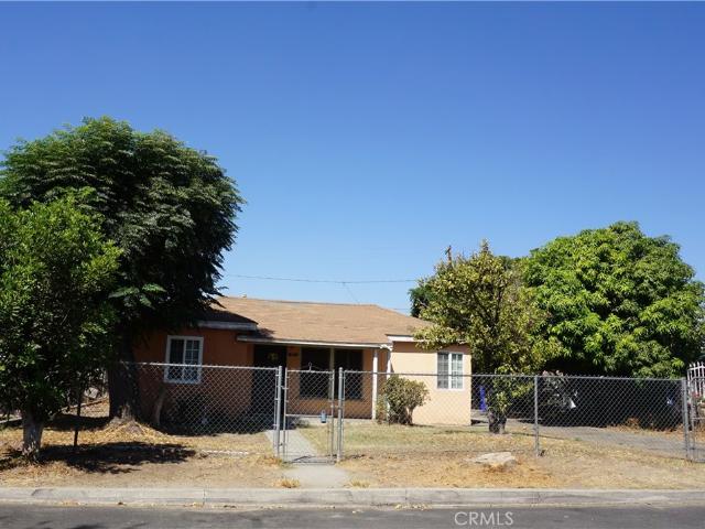 House for sale in Fontana, San Bernardino County