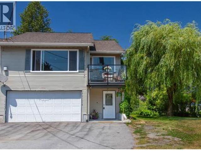 Duplex for sale in British Columbia