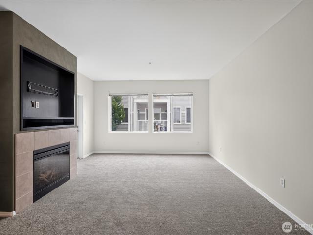 Condo for sale in Washington