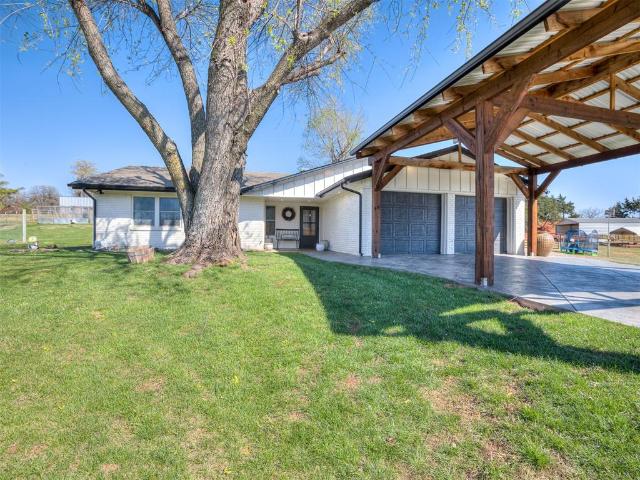 House for sale in Luther, Oklahoma