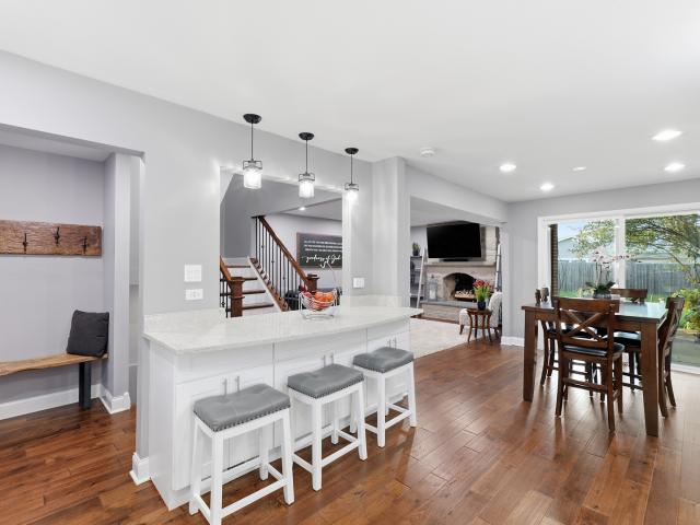 Townhouse for sale in Elk Grove Village, Cook County