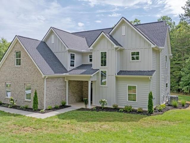 House for sale in Tennessee