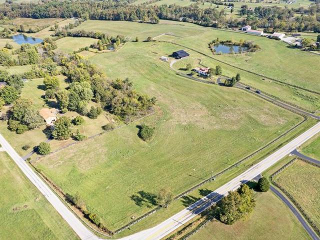 House for sale in Harrodsburg, Mercer County