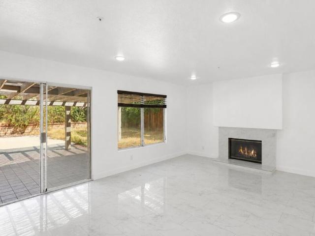House for sale in Rancho Fontana, Fontana