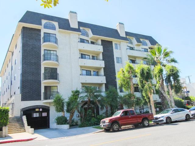Apartment for rent in Sherman Oaks Neighborhood Council District, Canoga Park