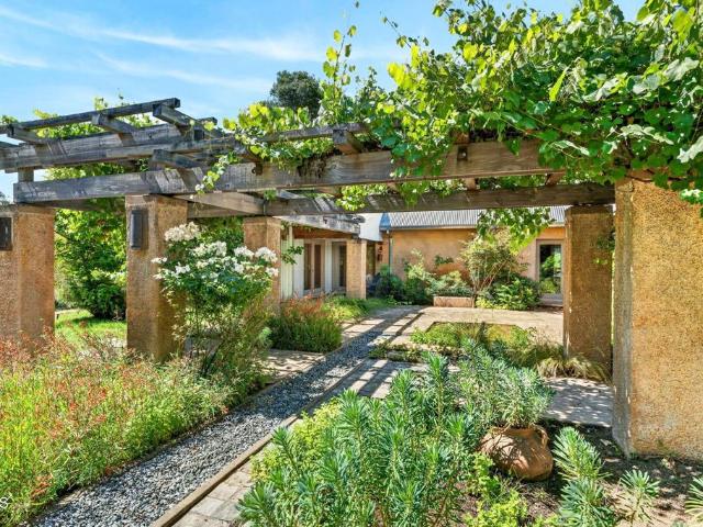 House for sale in Philo, California
