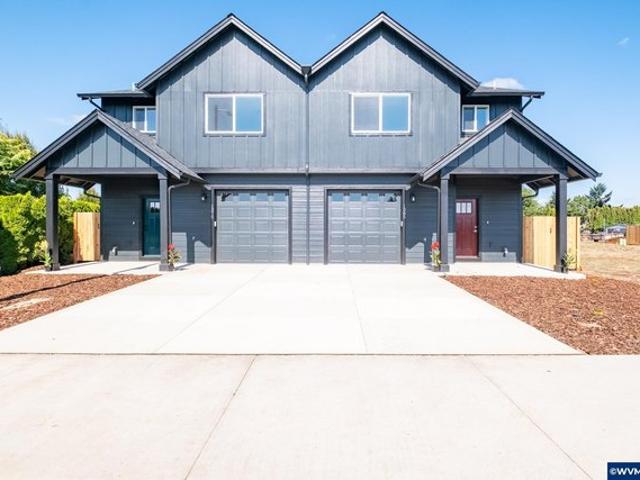 House for sale in Oregonia