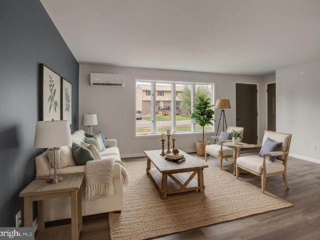 House for sale in Shady Grove, Pennsylvania
