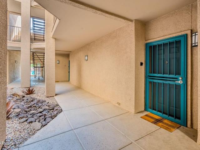 Condo for sale in Surprise, Arizona