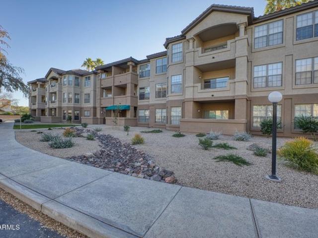 Condo for sale in Surprise, Arizona