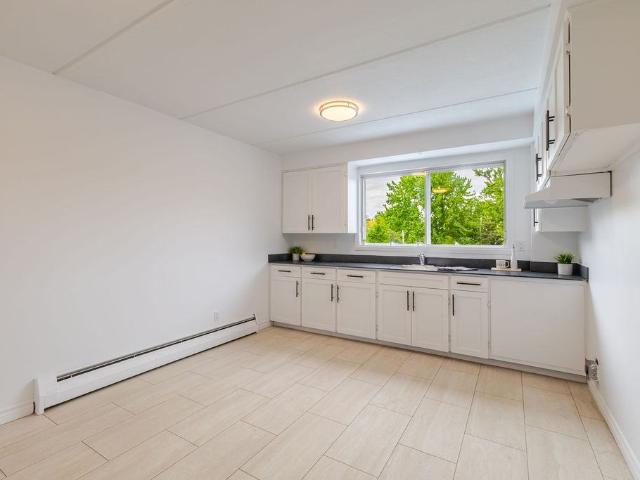 Apartment for rent in Saint-bruno-de-montarville, Quebec