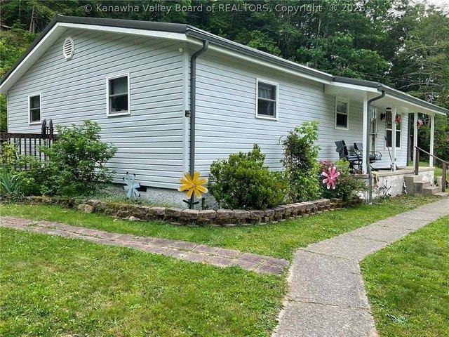 House for sale in Lizemores, West Virginia