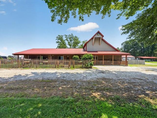 House for sale in Jasonville, Indiana