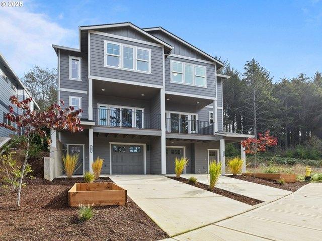 Townhouse for sale in Oregonia
