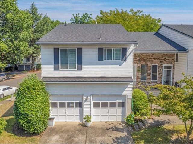 Condo for sale in Oregonia