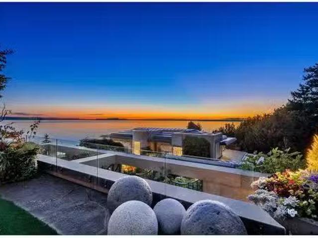 House for sale in White Rock, British Columbia