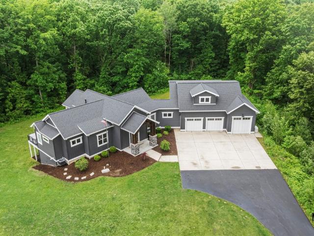 House for sale in Algoma Township, Kent County