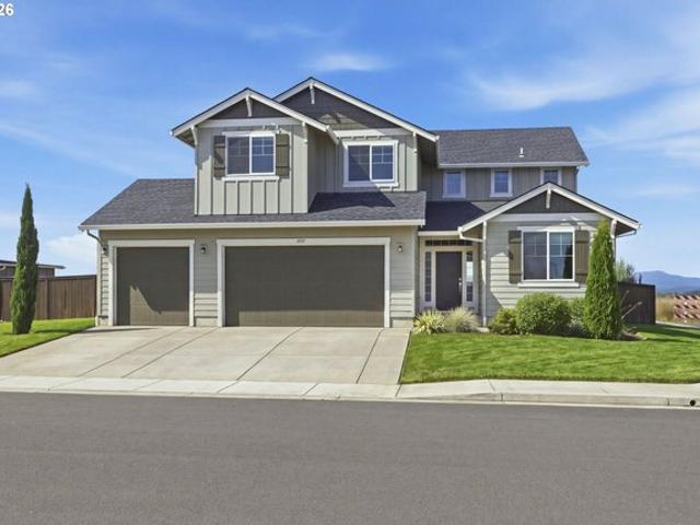House for sale in Junction City, Lane County