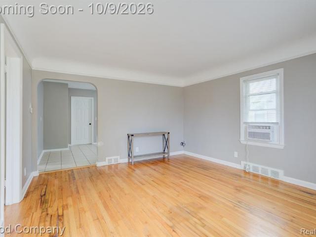 House for sale in Outer Drive Autopark Subdivision, Allen Park