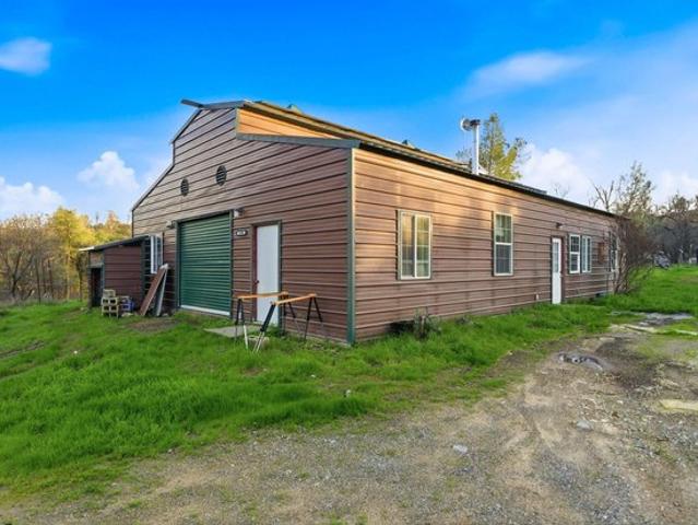 House for sale in Shasta, California