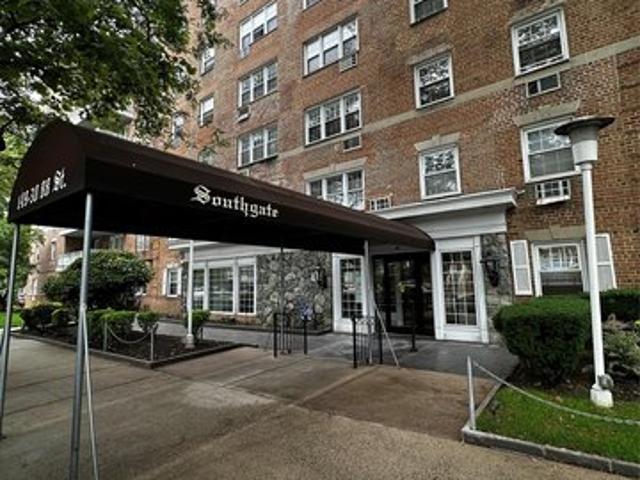 Condo for sale in Queens, Arverne