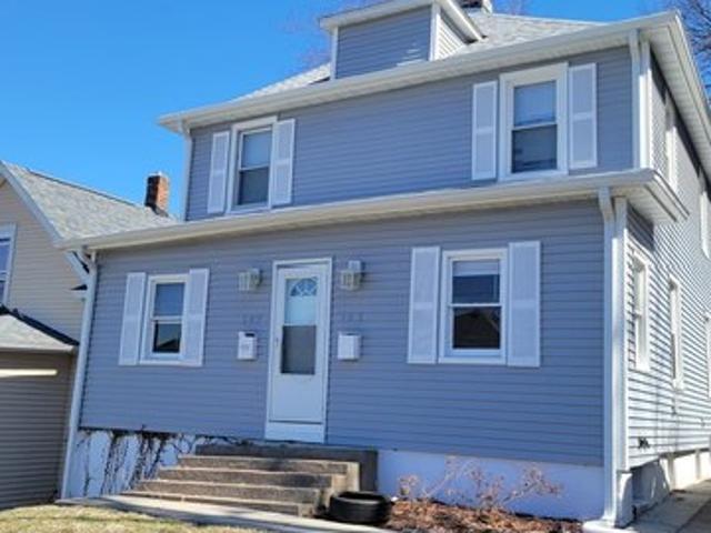 House for sale in Silvis, Illinois