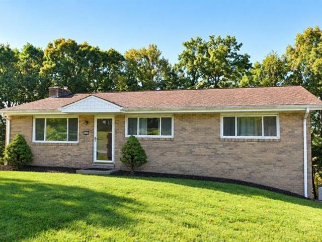 House for sale in Butler, Butler County