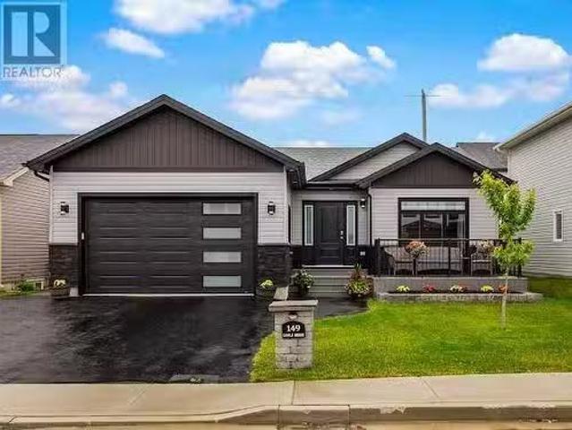 House for sale in Foxtrap, Newfoundland And Labrador