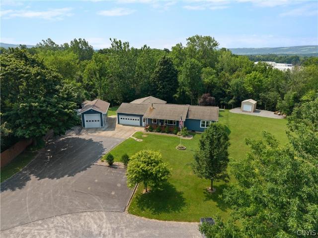 House for sale in Oneida, New York