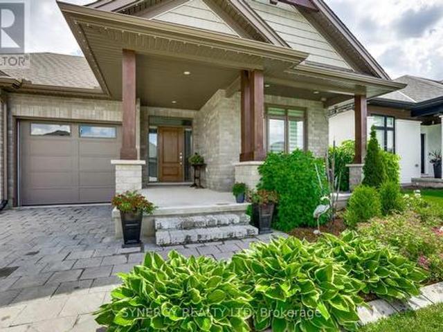 House for sale in Strathroy-caradoc, Ontario