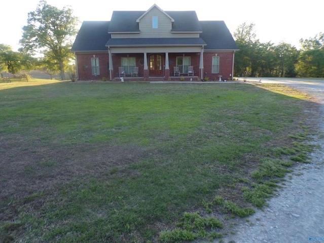 House for sale in Hillsboro, Alabama
