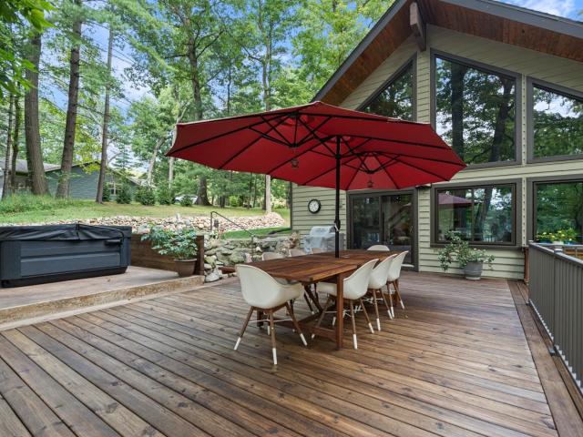 House for sale in Leesburg, Indiana