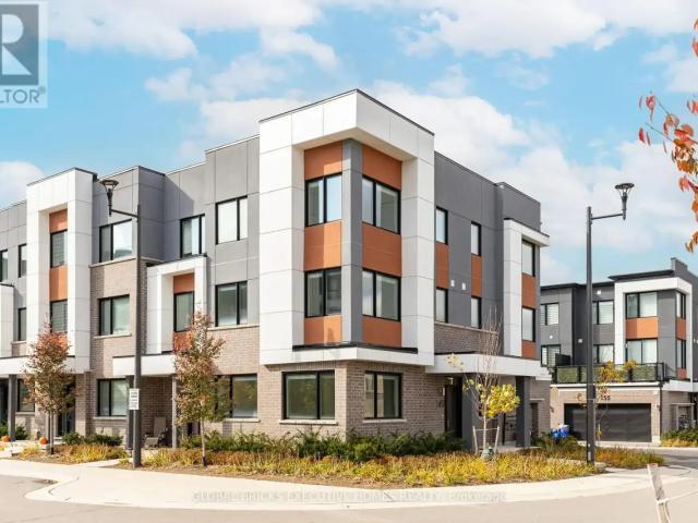 Townhouse for rent in Oakville, Golden Horseshoe