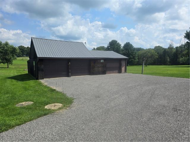 House for sale in Cabot, Pennsylvania
