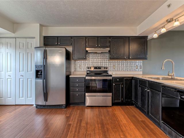 Townhouse for sale in Carnegie, Pennsylvania